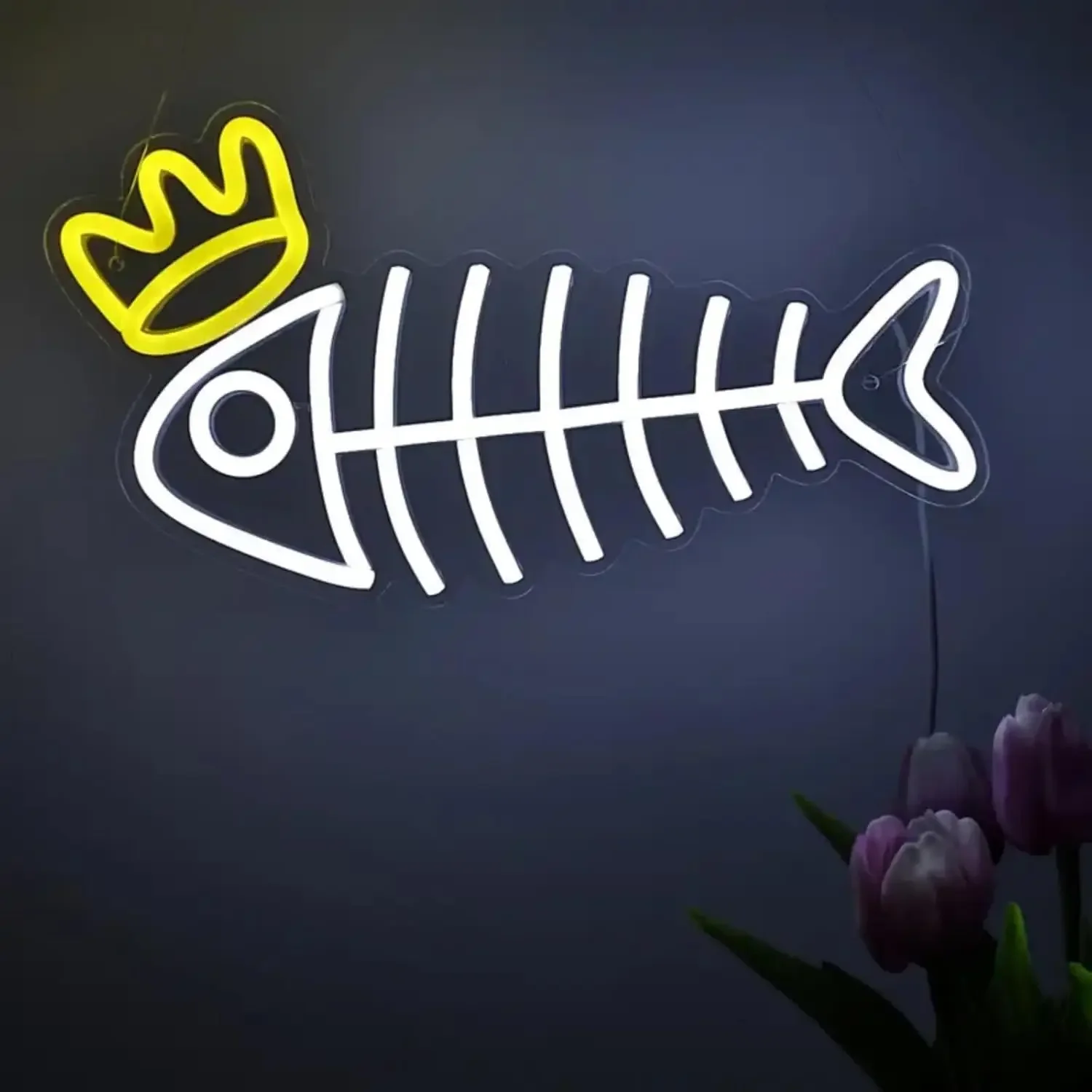 لافتة نيون على شكل عظمة سمكة ب - مراجعة Aquarium Fish Restaurant وسعره